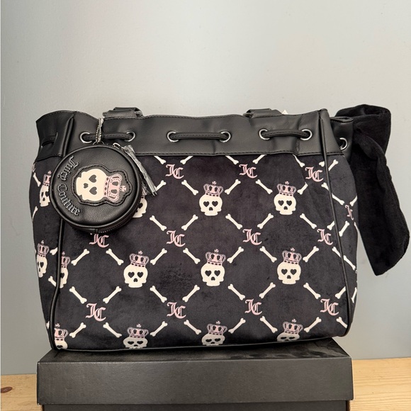 Juicy Couture Hunted Couture Tote Bag - Picture 1 of 3